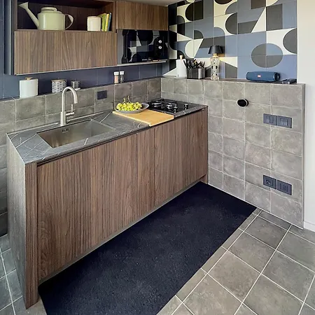 Design With Amazing View Over 公寓 卡塔尼亚