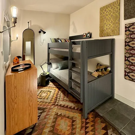 公寓 Design With Amazing View Over *