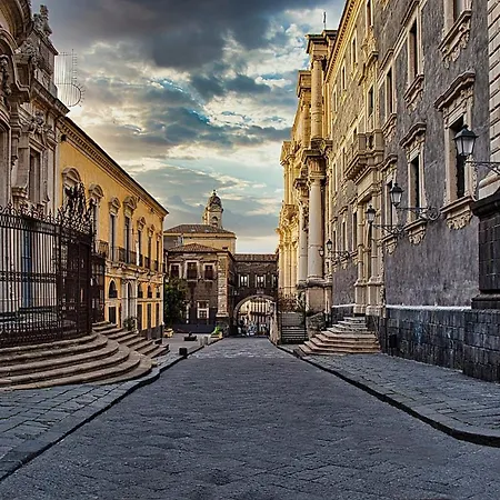 公寓 Design With Amazing View Over *